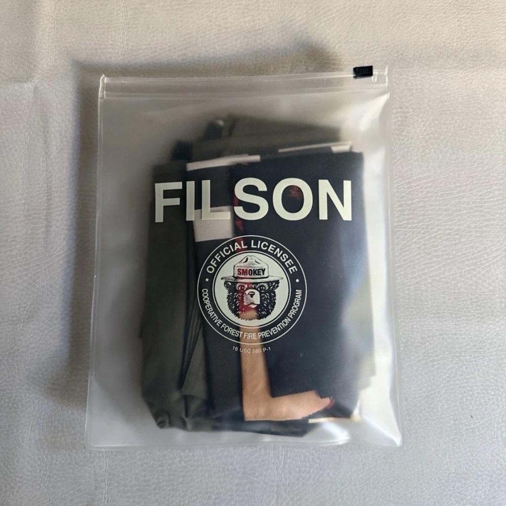 NEW C.C. FILSON SMOKEY BANDANA 3 PACK - RARE